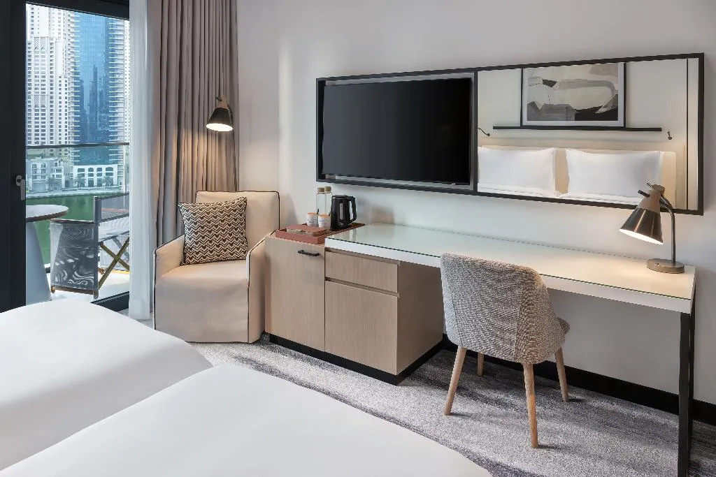 TWIN DELUXE MARINA VIEW Room, Vida Dubai Marina & Yacht Club, Dubai