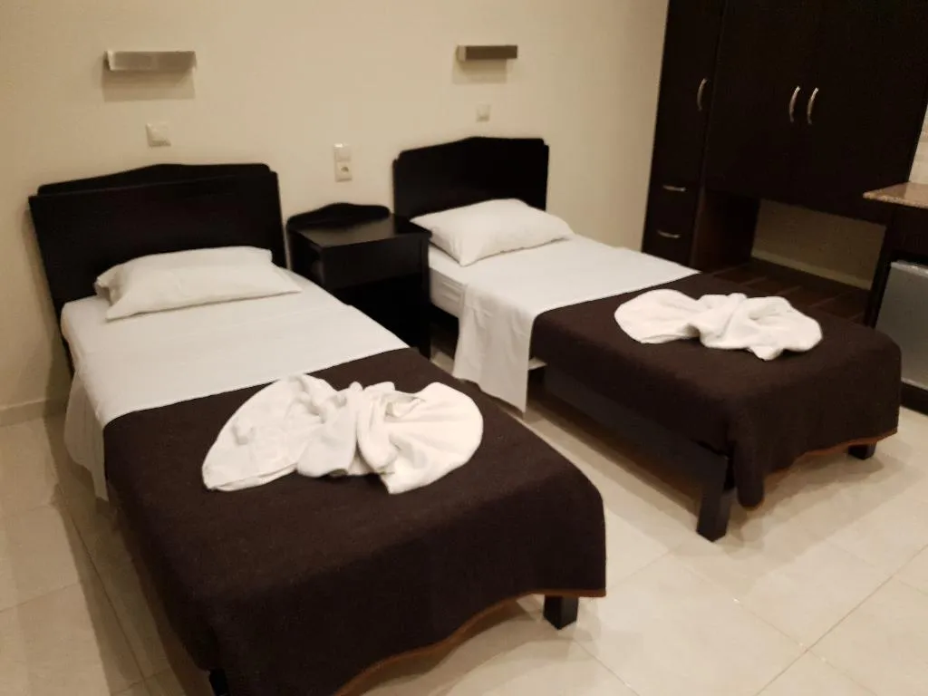 STUDIO CAPACITY 2 Room, 24 Seven Boutique Hotel, Crete