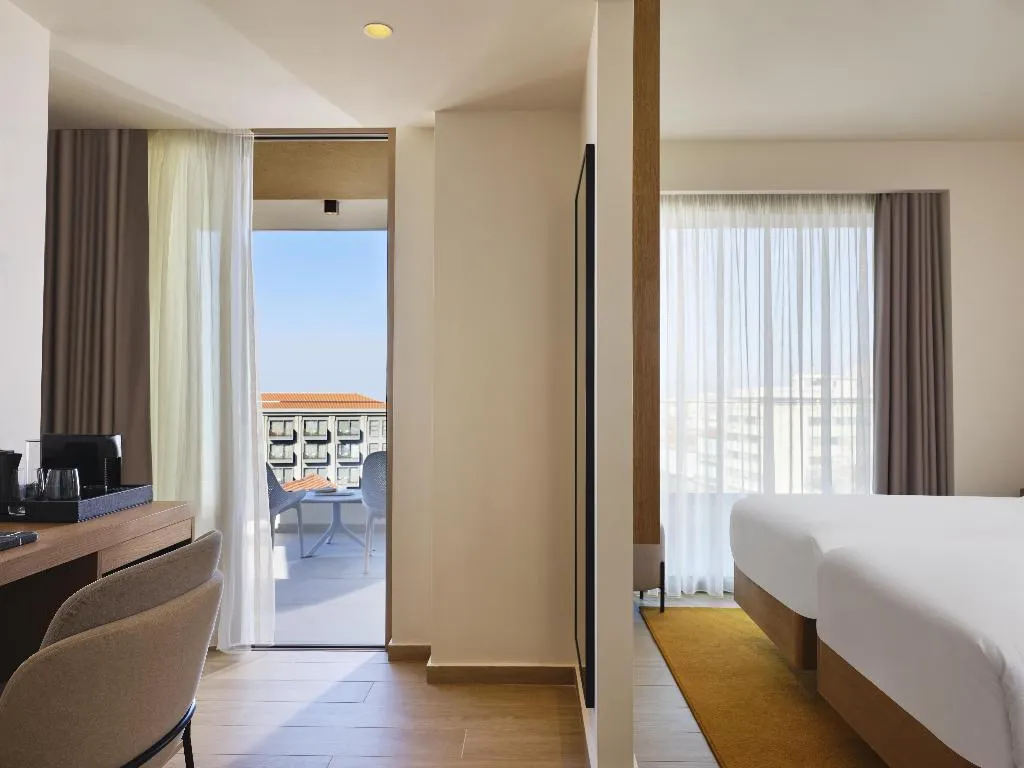 TWIN SEA VIEW Room, Hilton Garden Inn Chania City, Crete