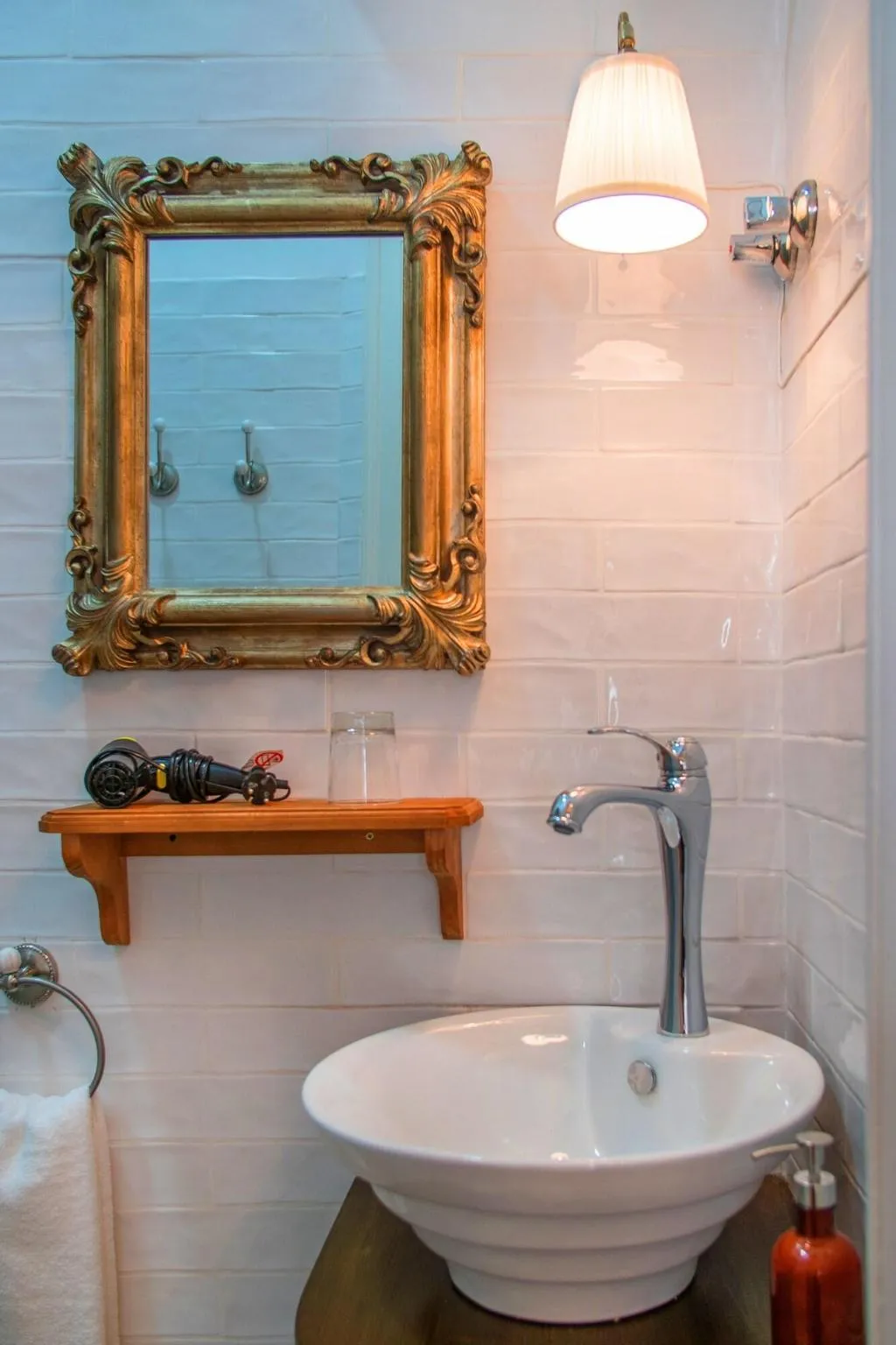 Room, Casinha Dos Sapateiros, Lisbon