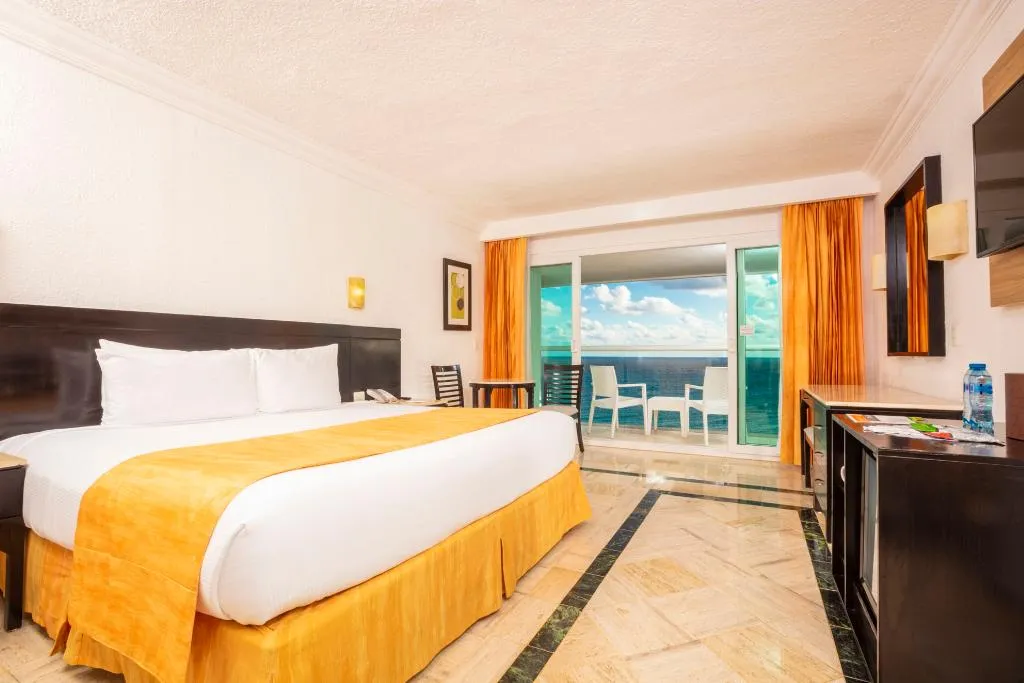 DOUBLE SEA VIEW Room, Krystal Cancun, Cancun Area