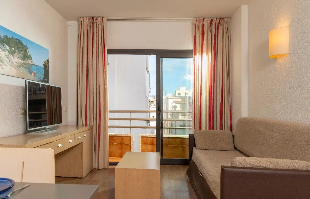 APARTMENT ONE BED Room, Almirall, Costa Brava