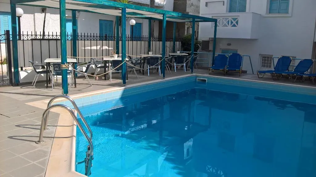Pool, Renia Studios, Crete