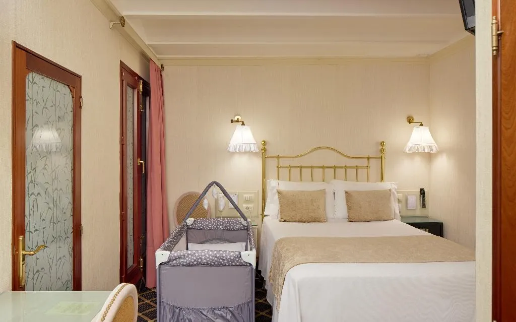 DOUBLE COMFORT Room, Continental Palacete Hotel, Barcelona