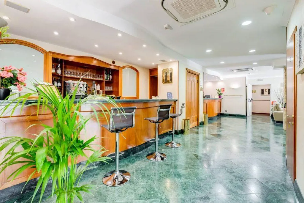 Restaurant, Romoli, Naples