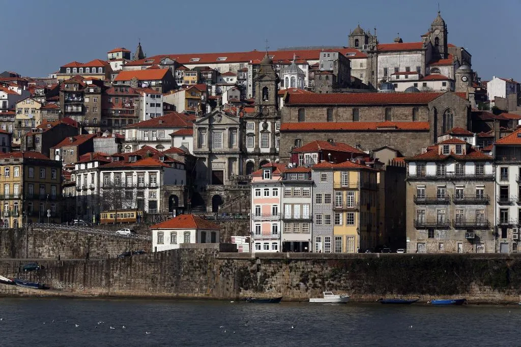 General view, 1872 River House, Porto
