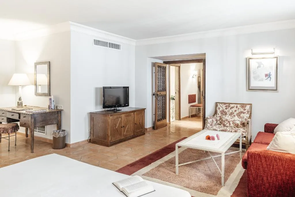 DOUBLE SUPERIOR Room, Parador de Zafra, Seville