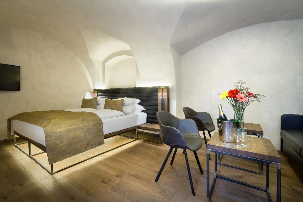 Room, Hotel Waldstein, Prague