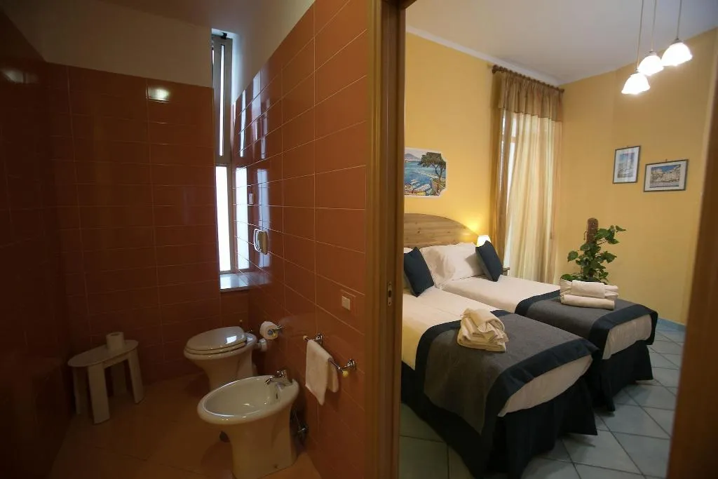 QUADRUPLE STANDARD Room, Hotel Potenza, Naples