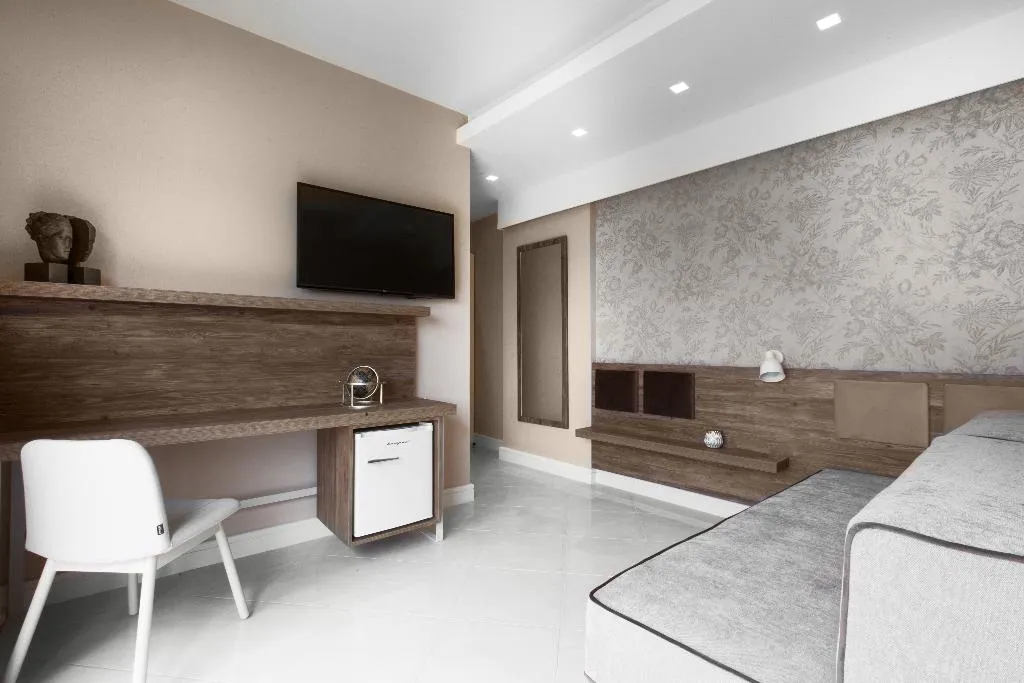 JUNIOR SUITE STANDARD Room, Garden City Resort, Kalamata