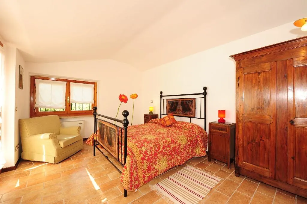 Room, C'era una volta B&B, Umbria