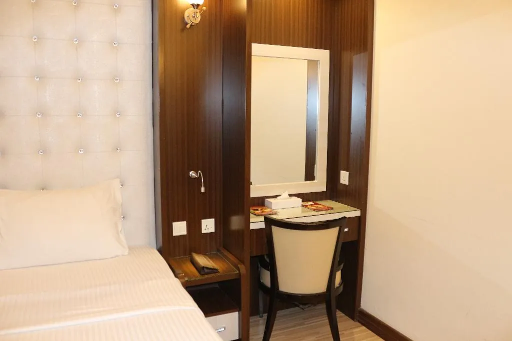 FAMILY ROOM DELUXE WITH BALCONY Room, Al Khaleej Grand, Dubai