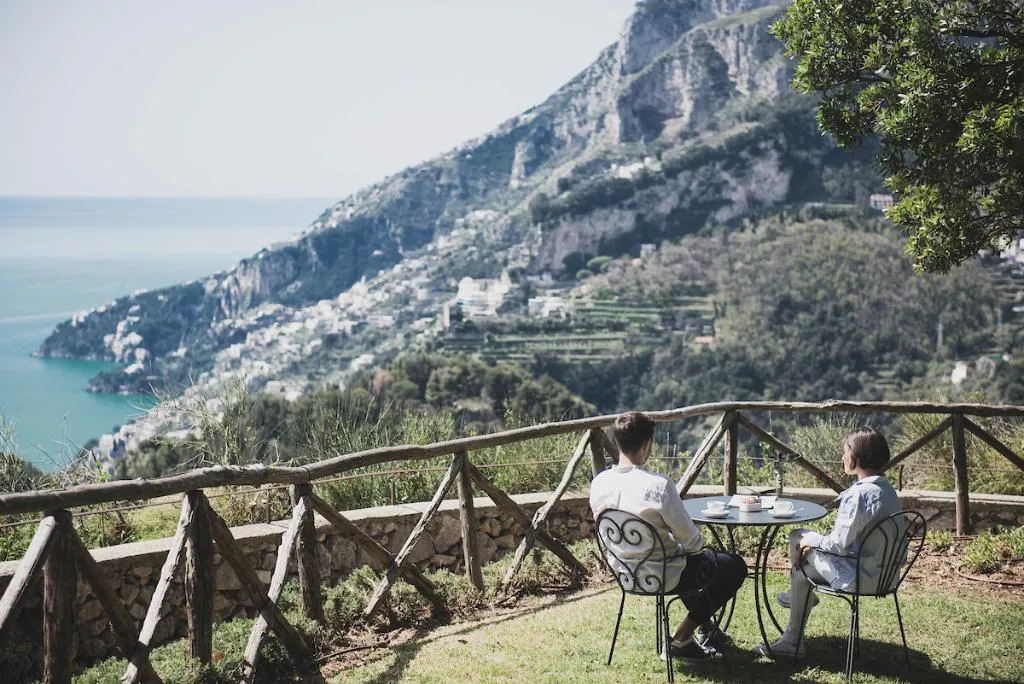 Bar, Villa Cimbrone, Naples