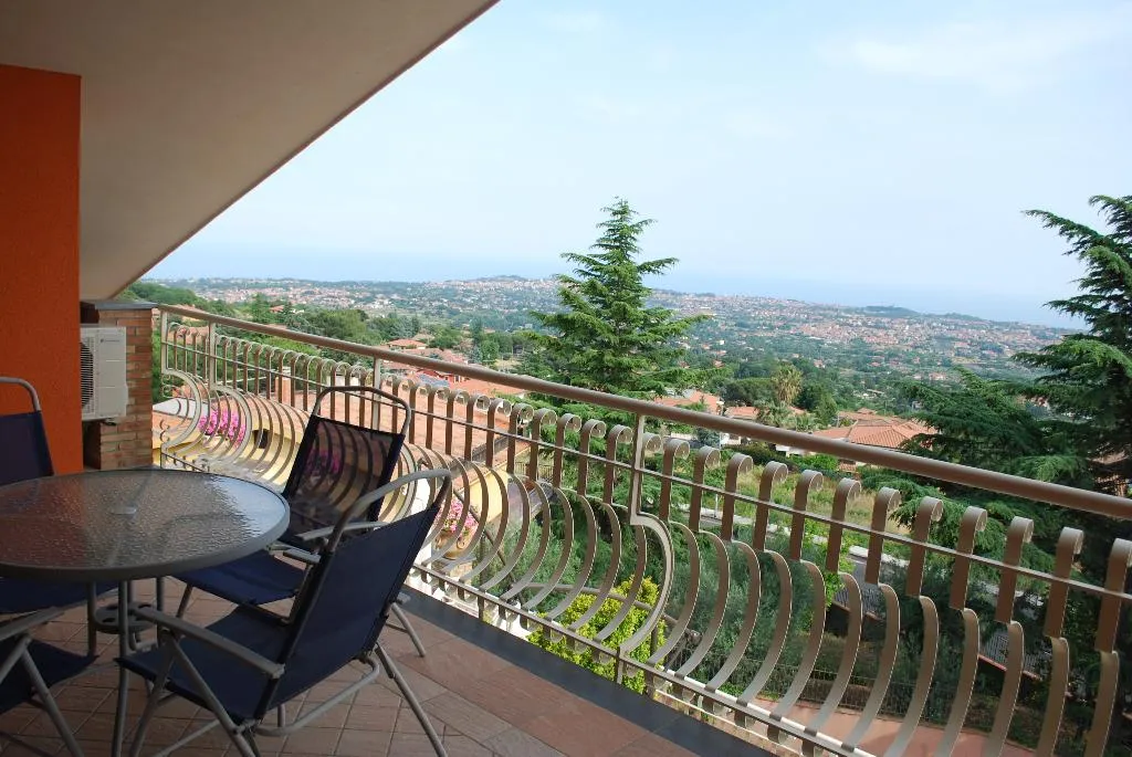 APARTMENT LUXURY Room, Etna Royal View, Catania