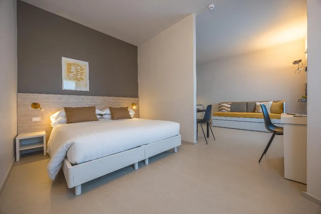 APARTMENT CAPACITY 1 Room, Residence Siloe, Milan