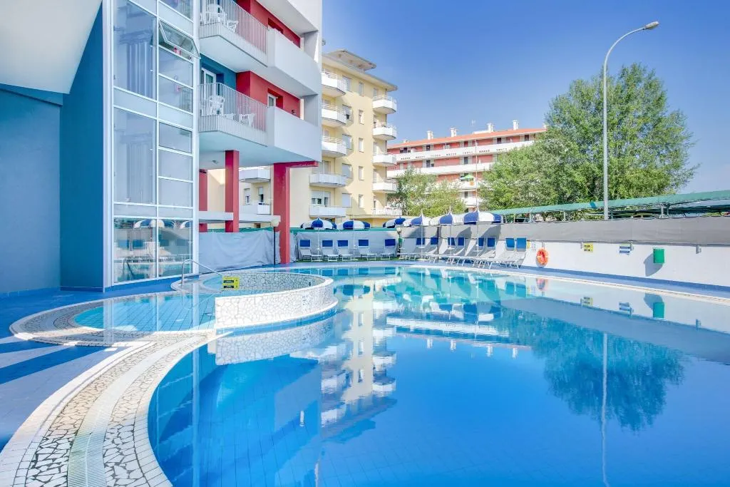 Pool, Hotel Ambassador, Venice