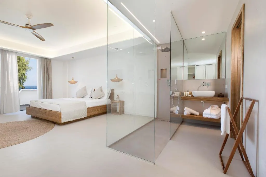 JUNIOR SUITE SEA VIEW WITH BALCONY Room, Maya Beach Resort, Naples