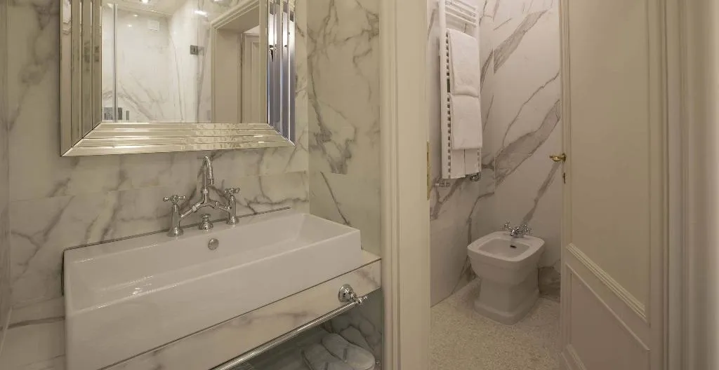 APARTMENT WITH JACUZZI Room, Palazzo Paruta, Venice