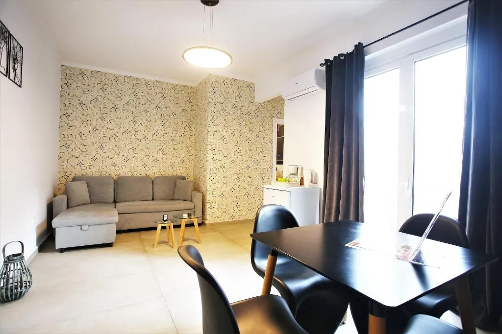 Room, Gk Athens, Athens