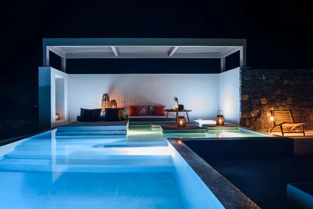 SUITE PREMIUM Room, Potnia Theron Suites, Santorini