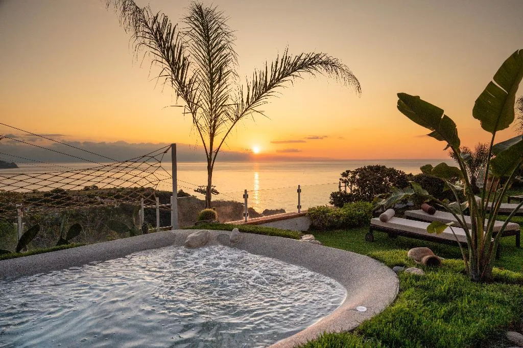 VILLA CAPACITY 8 Room, Villa Zagara Garden, Taormina