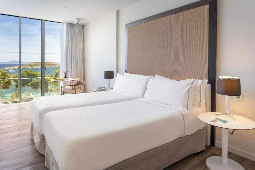 SUITE STANDARD Room, Melia South Beach, Majorca