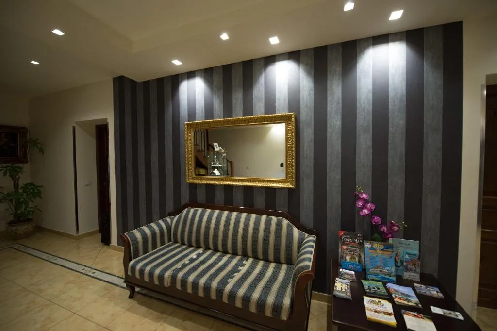 Lobby, Hotel Aliai, Catania
