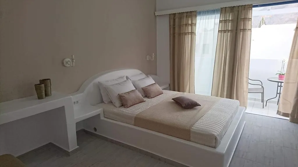 Room, Ino Hotel, Santorini