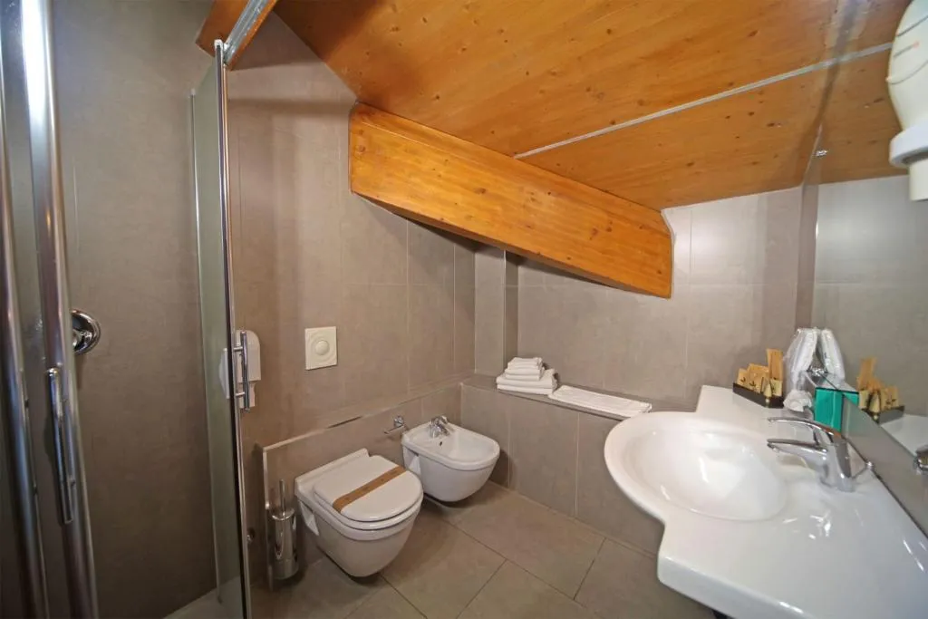 TRIPLE STANDARD Room, Smeraldo, Milan