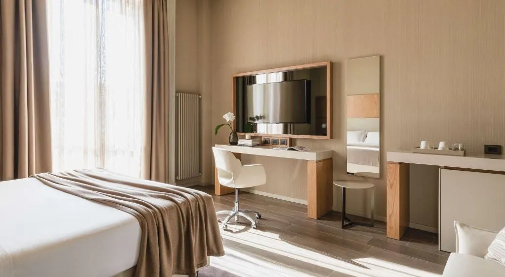 DOUBLE EXECUTIVE Room, Hotel Cristoforo Colombo – Preferred Hotels & Res, Milan
