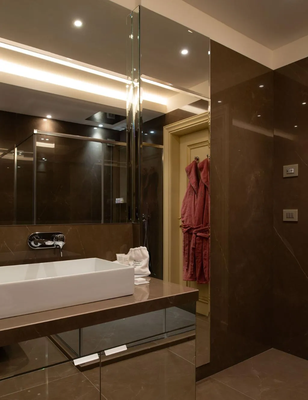 DOUBLE DELUXE Room, Eight Hotel Venezia, Venice