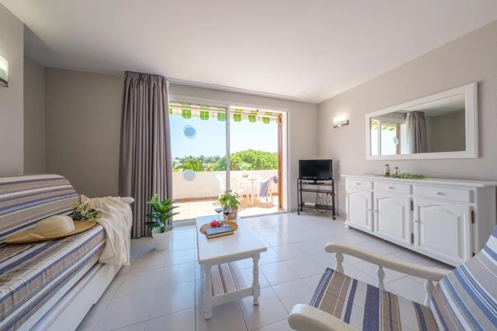 APARTMENT ONE BEDROOM Room, Estival Park Apartments, Costa Brava