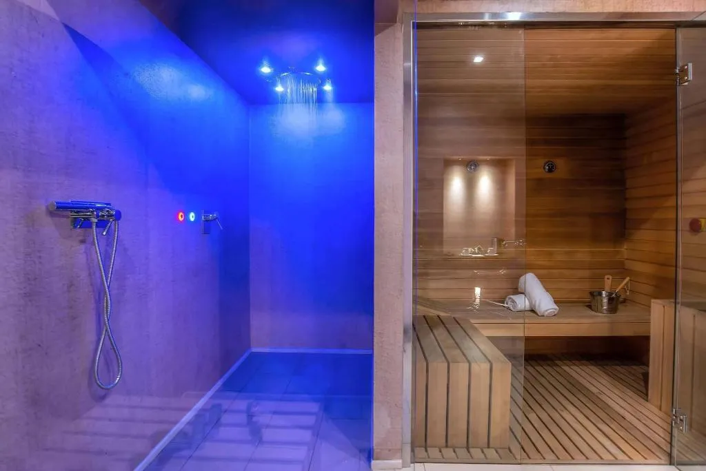 Sports and Entertainment, Florence Luxury Suites, Florence