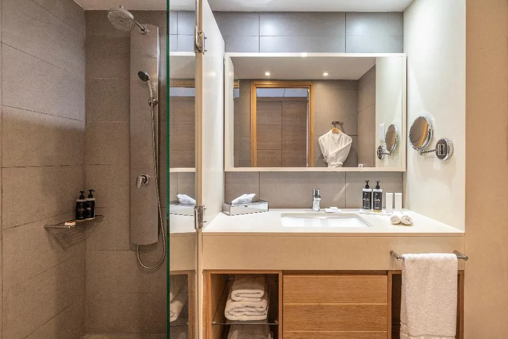 SUITE EXECUTIVE Room, Royal Apollonia, Cyprus