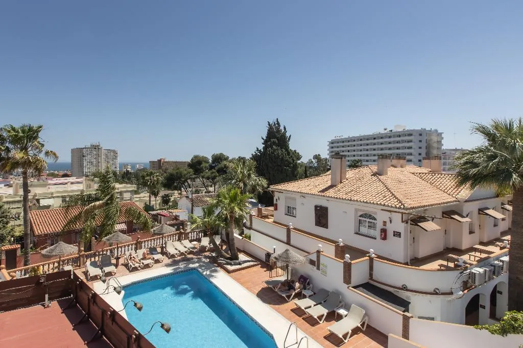 Pool, Zen airport, Costa Del Sol