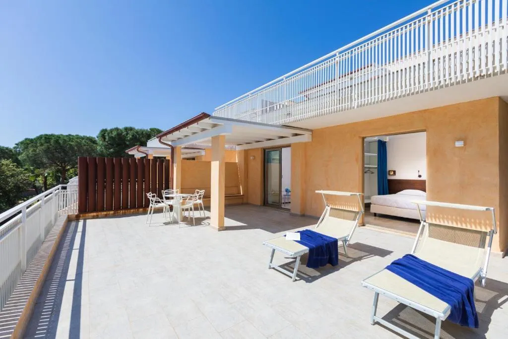 SUITE TWO BEDROOMS WITH TERRACE Room, Tirreno Resort, Olbia