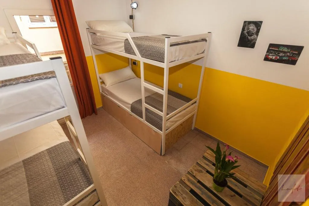 Room, Neptuno Hostal, Costa Brava