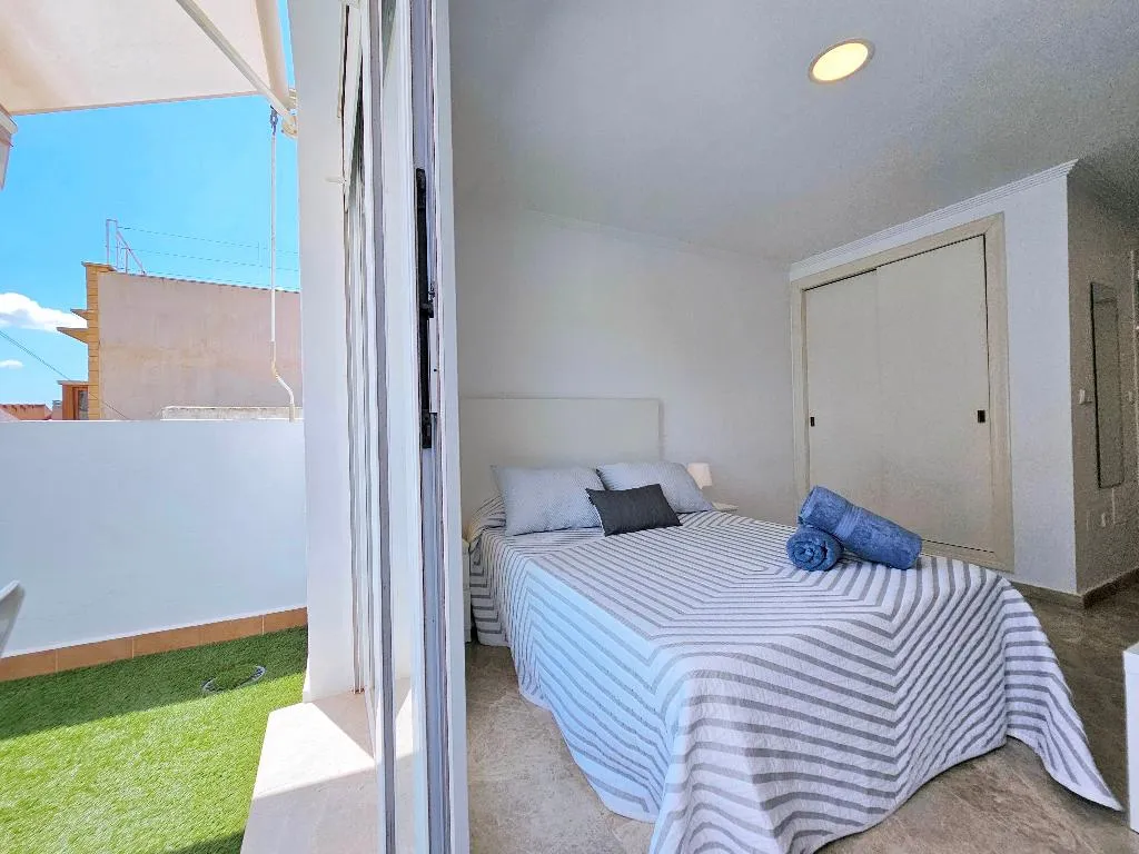 TRIPLE DELUXE WITH BALCONY Room, Apartamentos Turisticos Alba Cartagena Centro, Costa Blanca