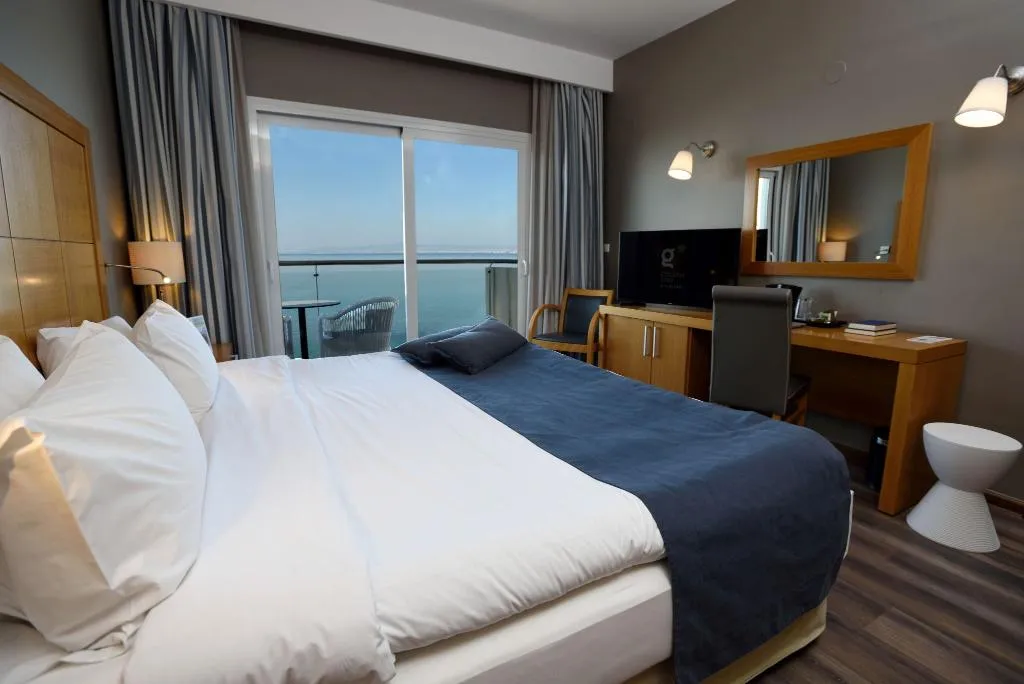 Double or Twin SEA VIEW Room, Golden Star City Resort, Halkidiki
