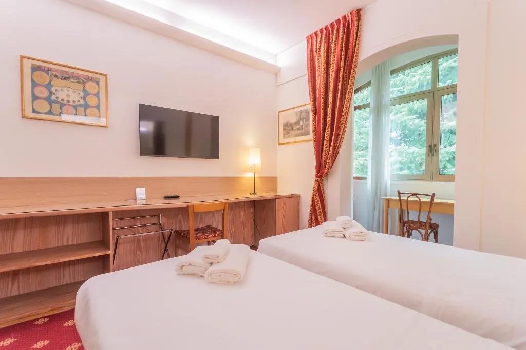 TWIN STANDARD Room, Polo, Milan