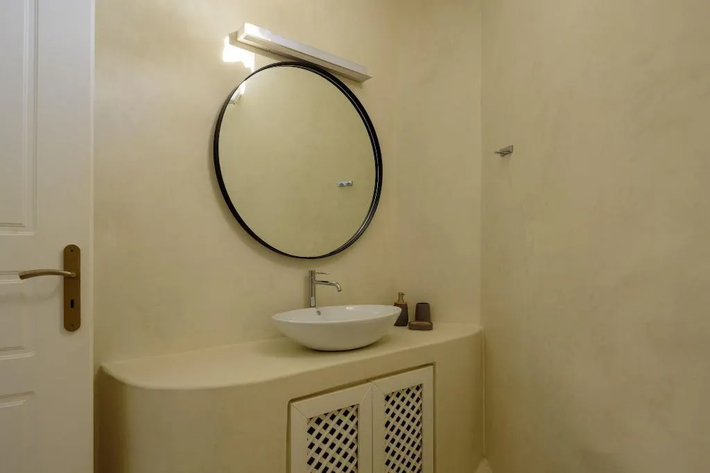 Room, Kamares Apartments, Santorini