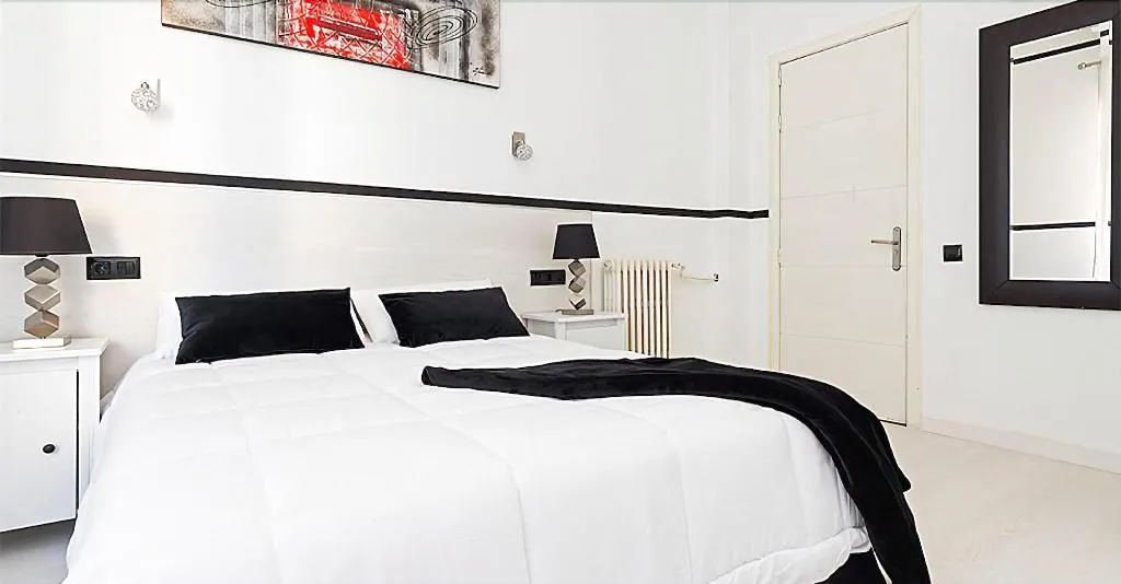 Room, Hostal Gran Via 63 Rooms, Madrid
