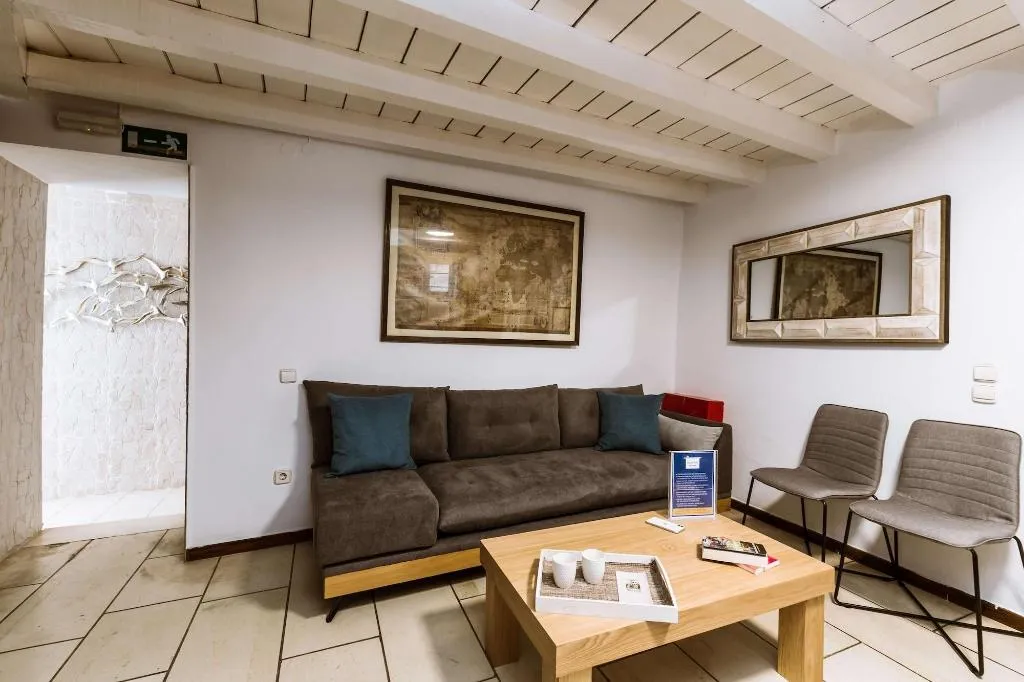 Lobby, Bozzali, Crete
