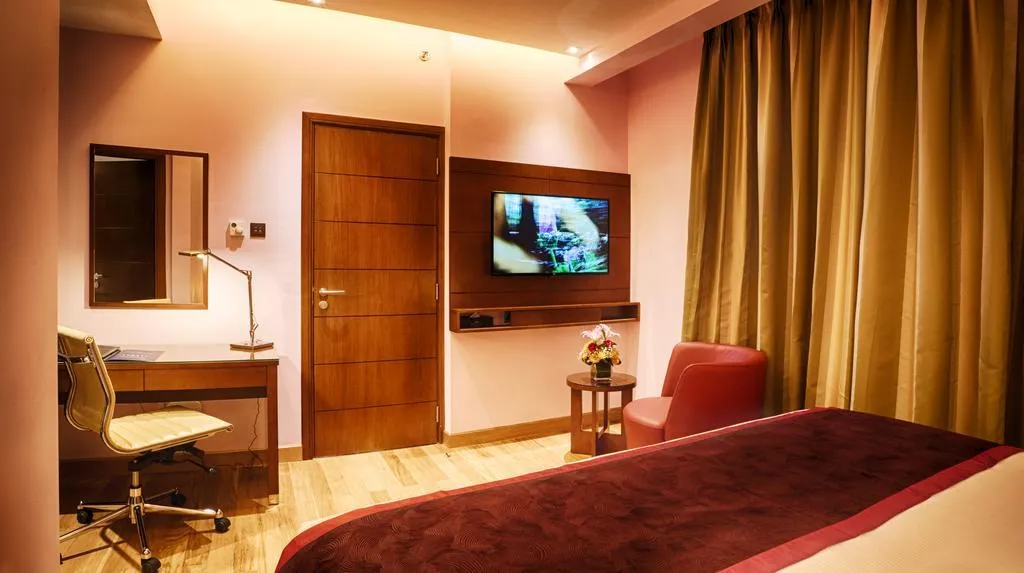 SUITE EXECUTIVE Room, Rose Park Hotel - Al Barsha, Dubai