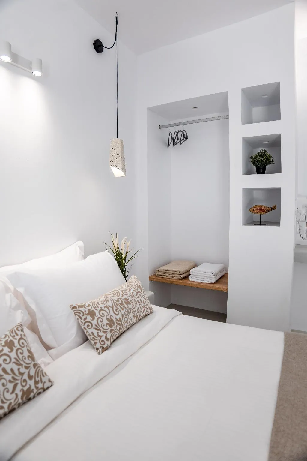 DOUBLE WITH BALCONY Room, Kýma Perissa, Santorini