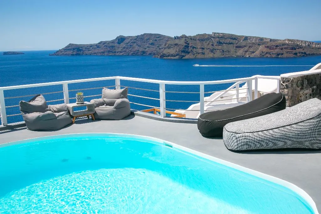 General view, White Pearl Villas, Santorini