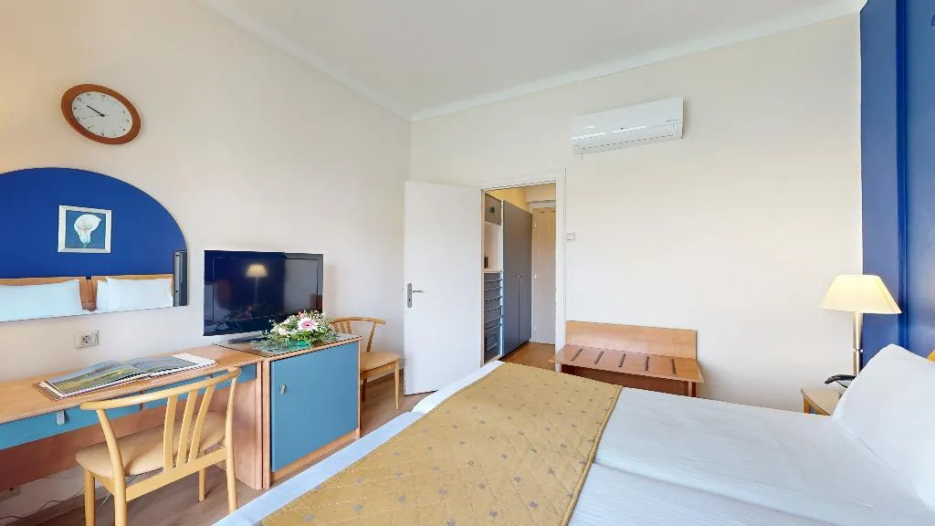 Double or Twin SEA VIEW Room, Lucy Hotel, Athens