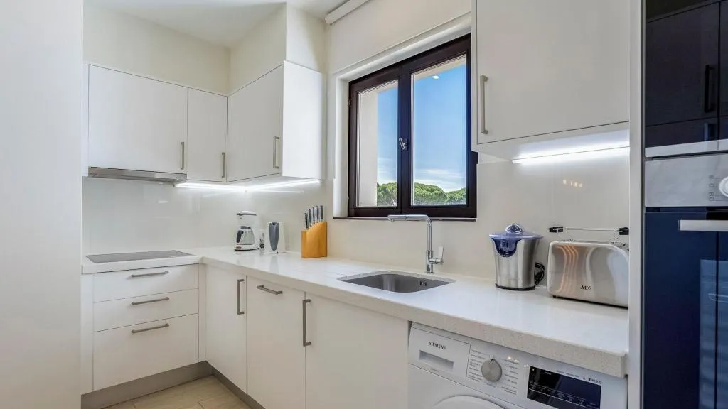 APARTMENT TWO BEDROOMS Room, Pine Cliffs Village & Golf Suites, Algarve