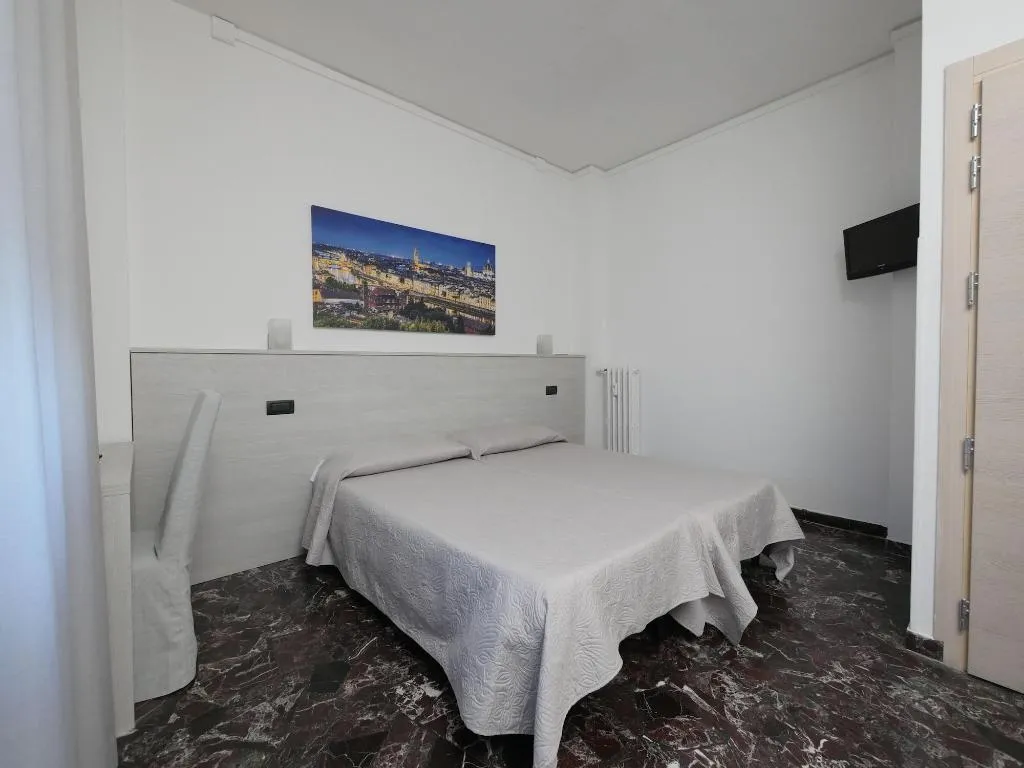 Room, Florence House Careggi, Florence