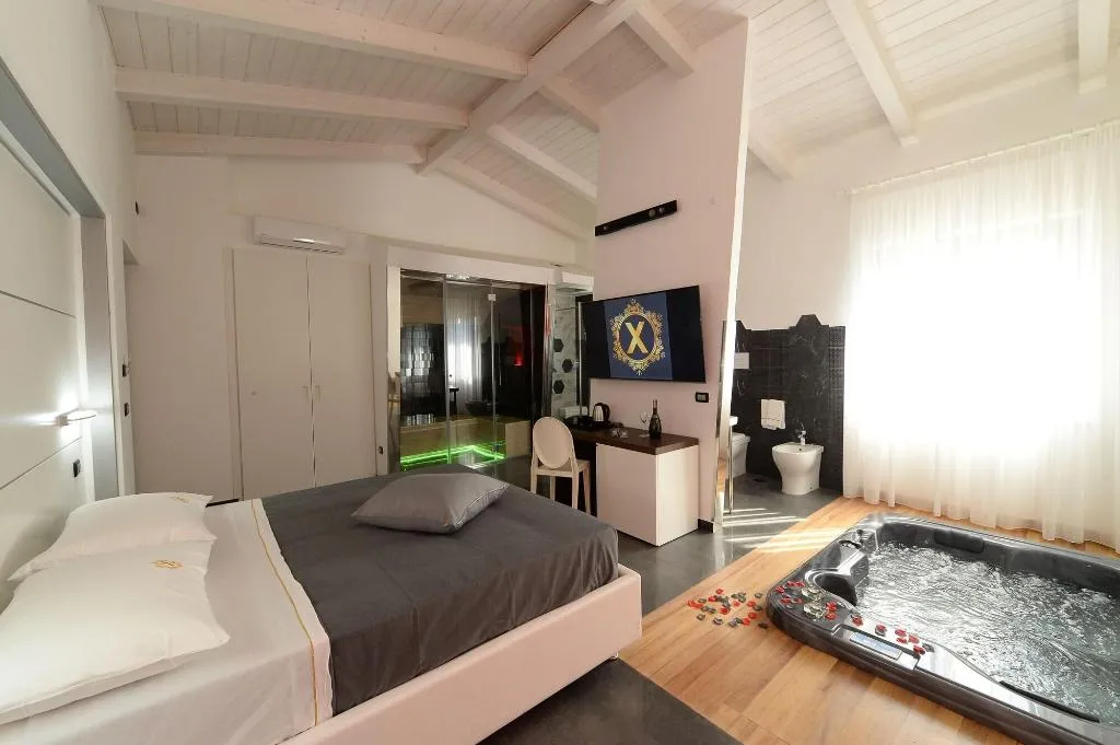 Room, X Hotel, Naples